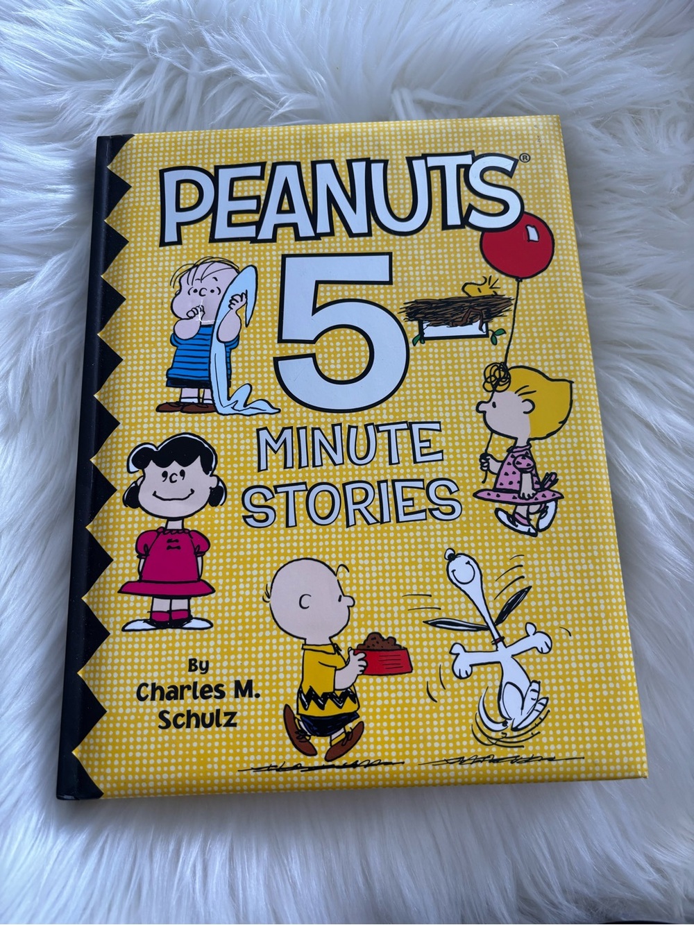 Peanuts 5 Minute Stories Hardcover Book GUC